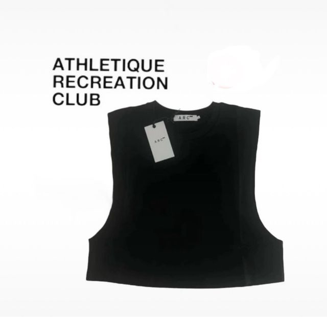 Talla L. Crop Top deportivo A R C