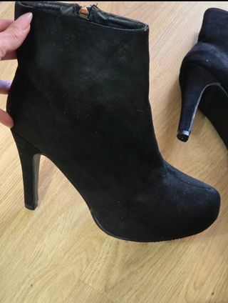 Botas negras tacón alto