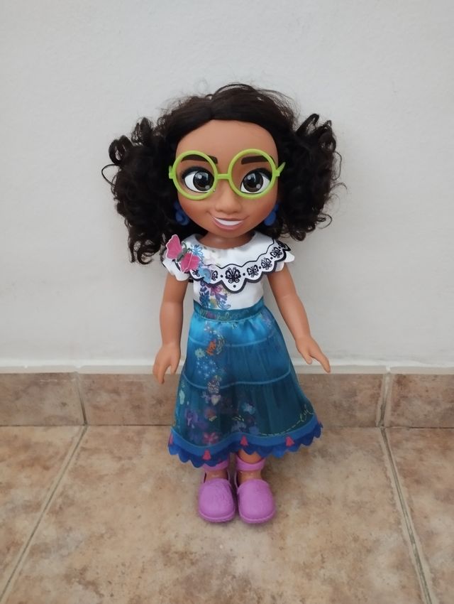 Muñeca Mirabel Disney de 32cm: Impecable