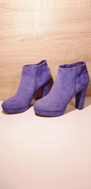 BOTINES MORADOS