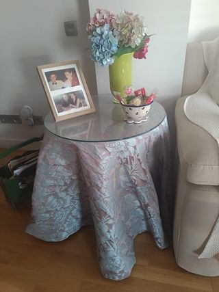 Mesa camilla + mantel tela super elegante + crista