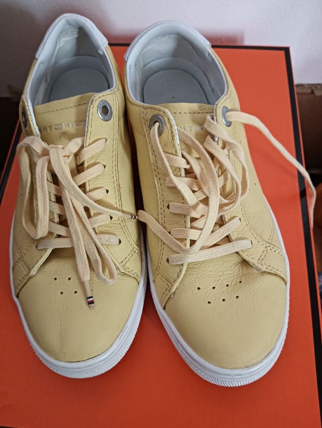 Zapatillas Tommy Hilfiger amarillas