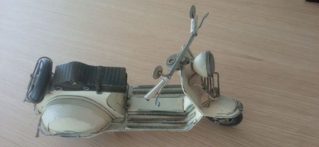 Vespa metalica vintage