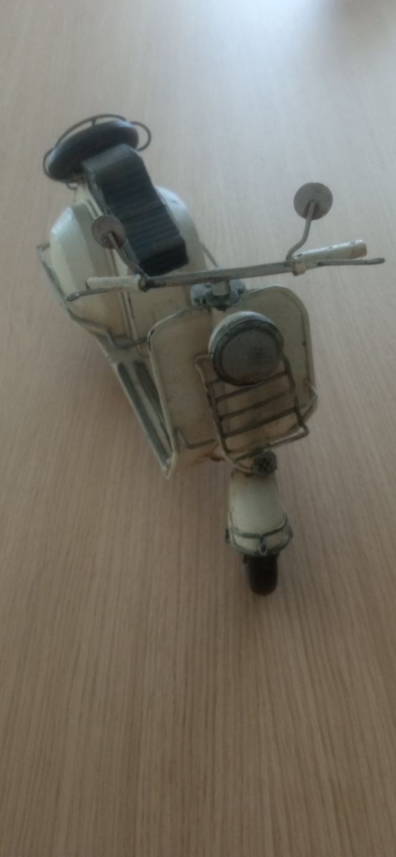 Vespa metalica vintage