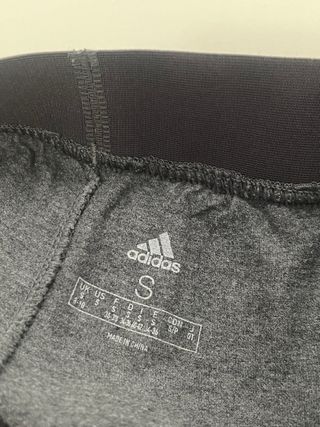 Leggins Adidas Gris nuevo