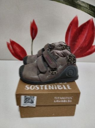 Zapatos Bebé niña-piel-marrón Talla: 21