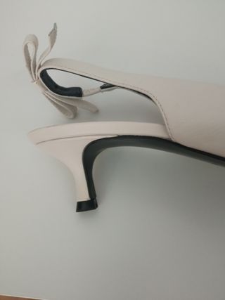ZAPATOS DE SALÒN UTERQÜE, BLANCO ROTO