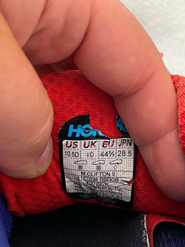 Hoka Clifton 9 – 44⅔ EU – buenos desgaste suela