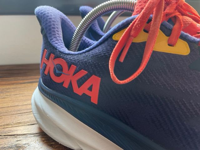 Hoka Clifton 9 – 44⅔ EU – buenos desgaste suela