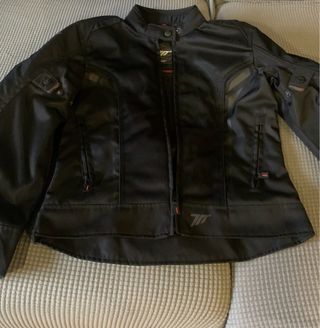Cazadora moto verano mujer