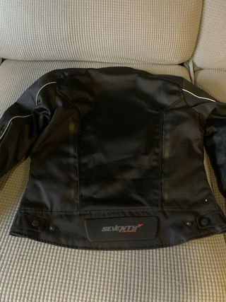 Cazadora moto verano mujer