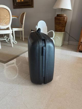 Maleta Samsonite negra