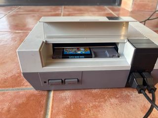 NES (Nintendo) Española y juego- Super Mario Bros