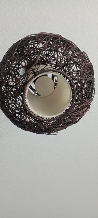 Lámpara de techo mimbre marrón