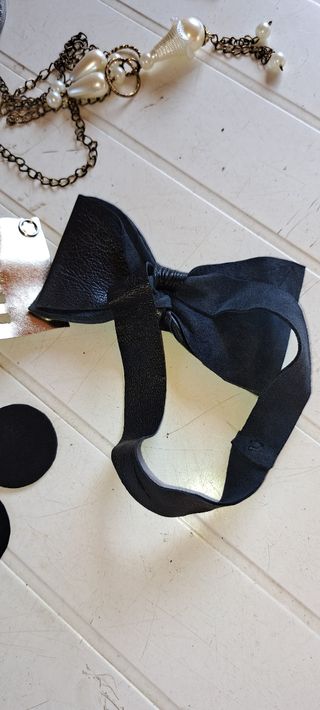 Lotto collane e braccialetti