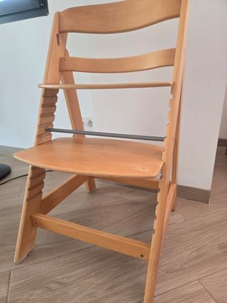 Trona evolutiva ROBA madera