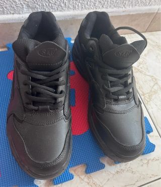 Zapatos de trabajo SFC (shoes for crews) negros