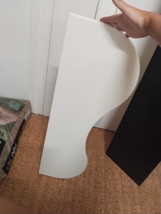 Estantería blanca de madera