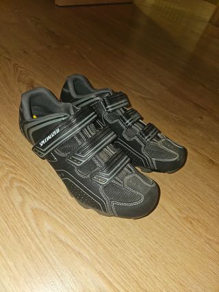 Zapatillas ciclismo Specialized talla 44