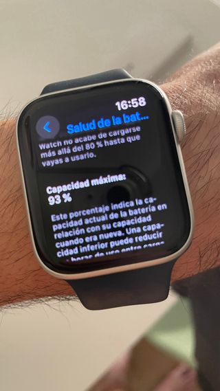 Apple Watch plata, 93% salud bateria. Impecable. 