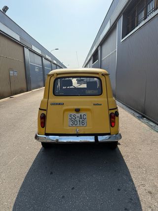 Renault 4TL 1988