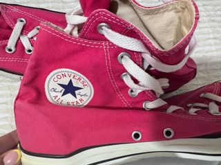 Converse Chuck Taylor Pink