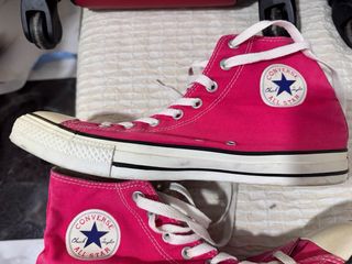 Converse Chuck Taylor Pink