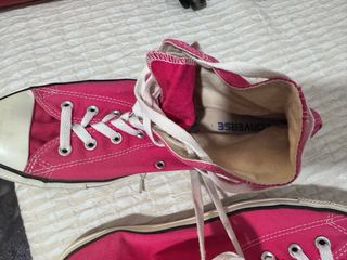 Converse Chuck Taylor Pink
