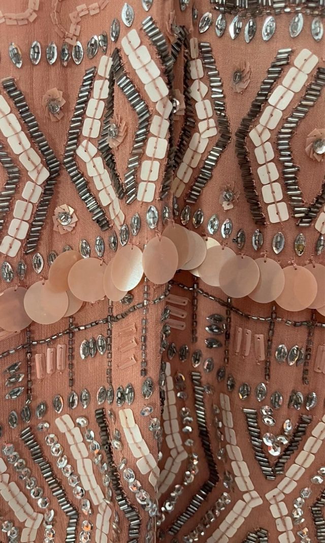 Vestido joya rosa más Complementos