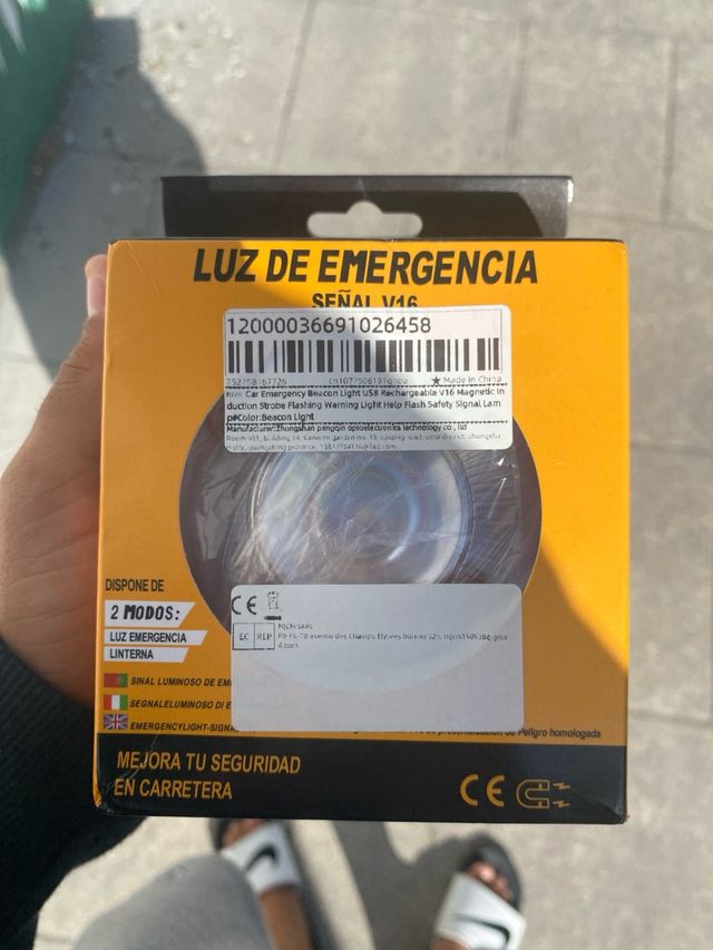 Señal V16 Luz emergencia