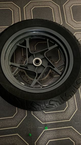 Rueda Scooter XMax 125