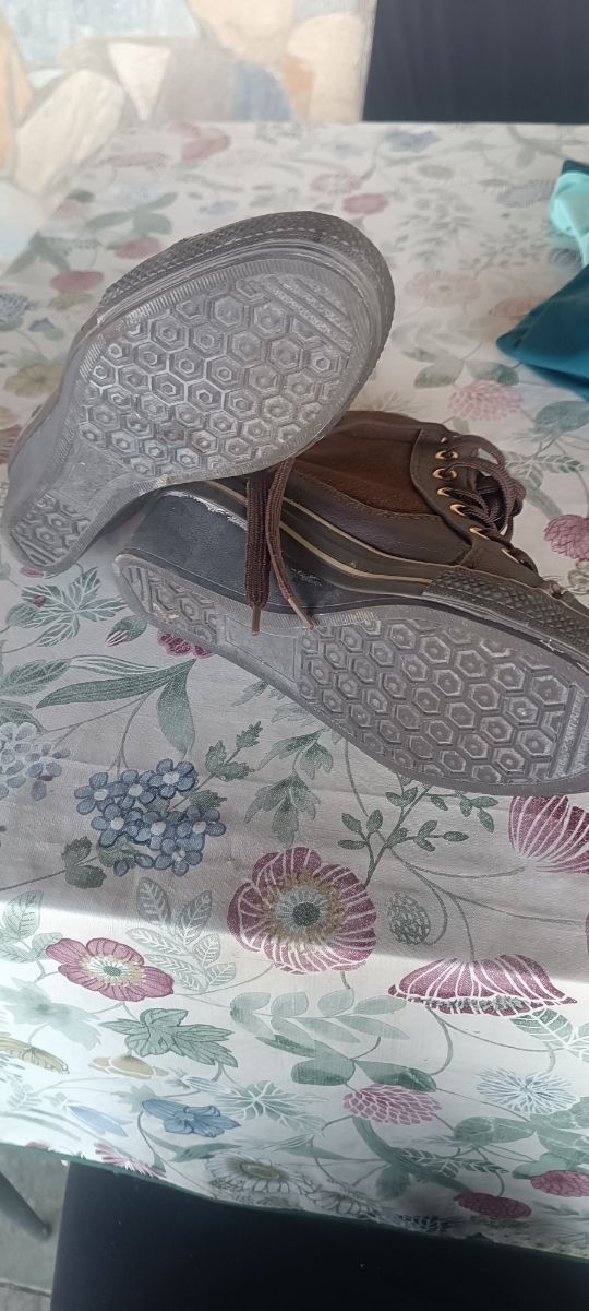 Deportivas cuña marrones, talla 37