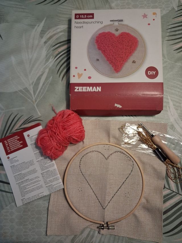 Kit Needlepunching Corazón 15,5cm