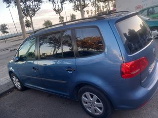 Volkswagen Touran 2012
