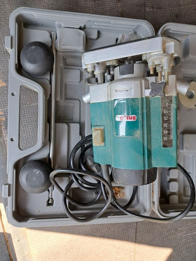 Fresadora DEFONCEUSE M1R-KZ-8-6B