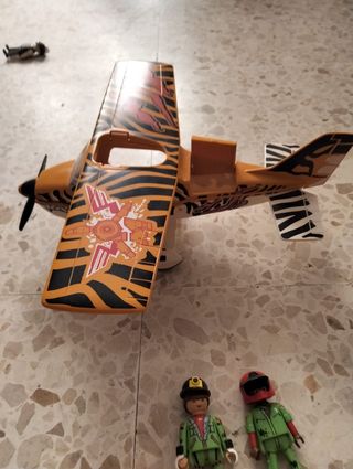 Avión Playmobil con figuras