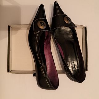 Zapatos ZZnegros, tacón bajo