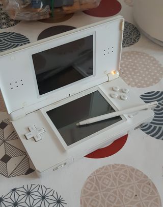 Nintendo DS con juegos