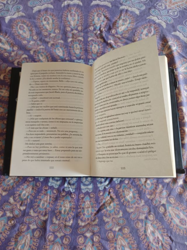 Luna nueva (cartoné) (FUERA COLECCION FICCION T...