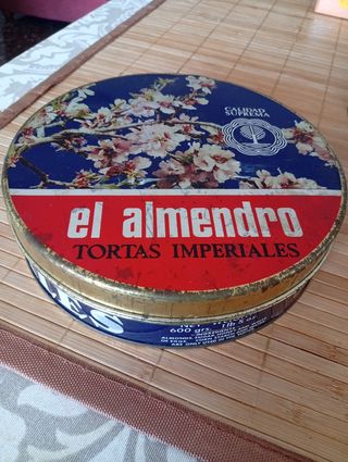 4 scatole metalliche vintage