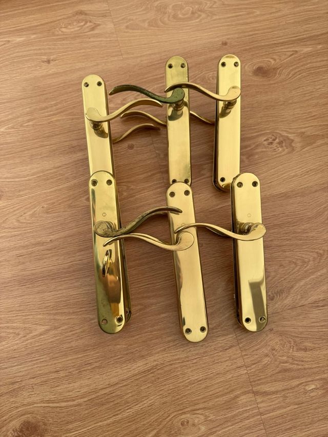 Lote de 6 manillas doradas