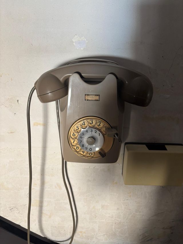 Telefoni fissi vintage (2)