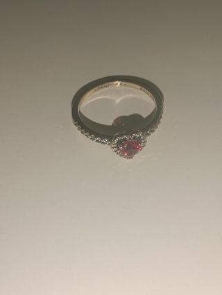 Collar y anillo Pandora rojo
