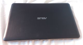 Portátil Asus F540LA - XX030T