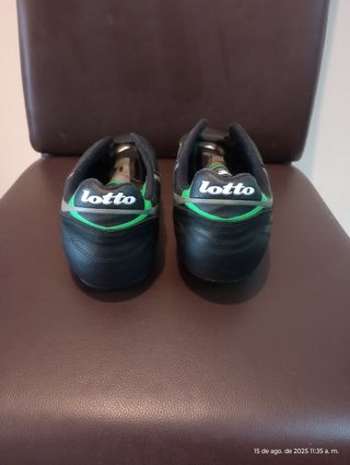 Botines fútbol Lotto vintage negros talla 43