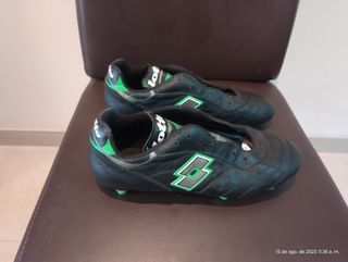 Botines fútbol Lotto vintage negros talla 43