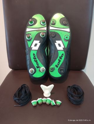 Botines fútbol Lotto vintage negros talla 43