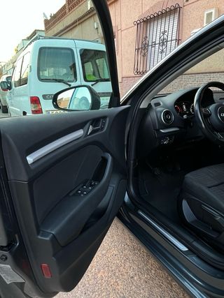 AUDI A3 Sportback 1.4 TFSI Attraction