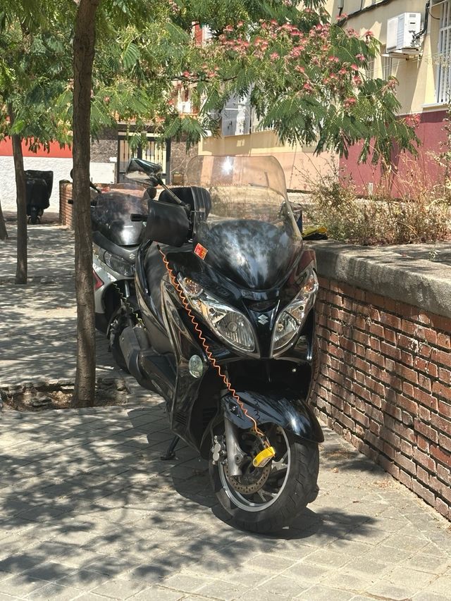 Suzuki Burgman 400cc, K7 Modelo 2006