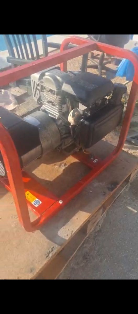 Generador Honda GC160 5.0 HP
2500w